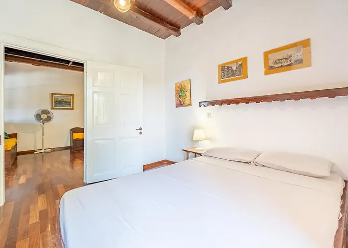 Priest's Traditional Mansion Agios Panteleimon (Corfu)