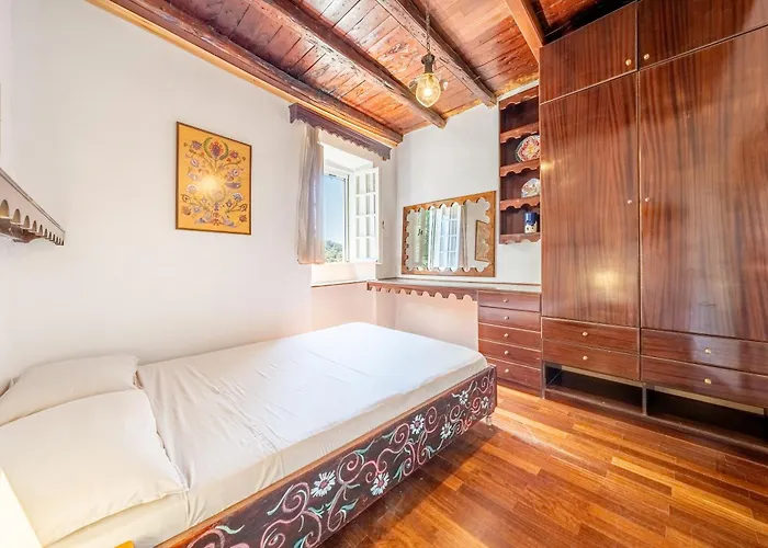 Priest's Traditional Mansion Holiday home *