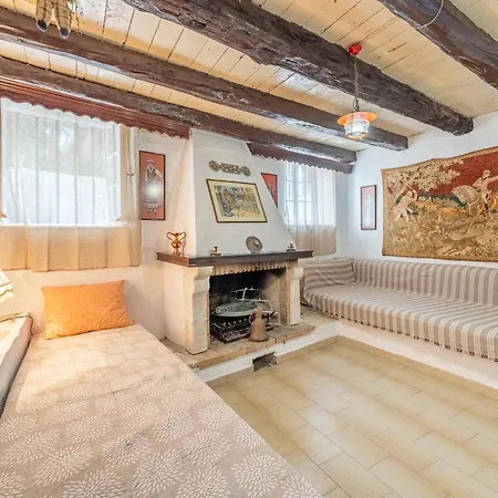 Priest's Traditional Mansion * Agios Panteleimon (Corfu)